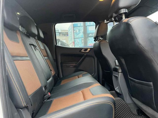 一手車柴油雙廂四輪傳動~爬山越野~全車原鈑件~無事故~無泡水~可全額貸款  第9張相片