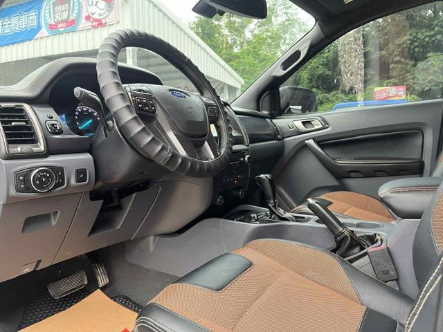 一手車柴油雙廂四輪傳動~爬山越野~全車原鈑件~無事故~無泡水~可全額貸款  第12張相片