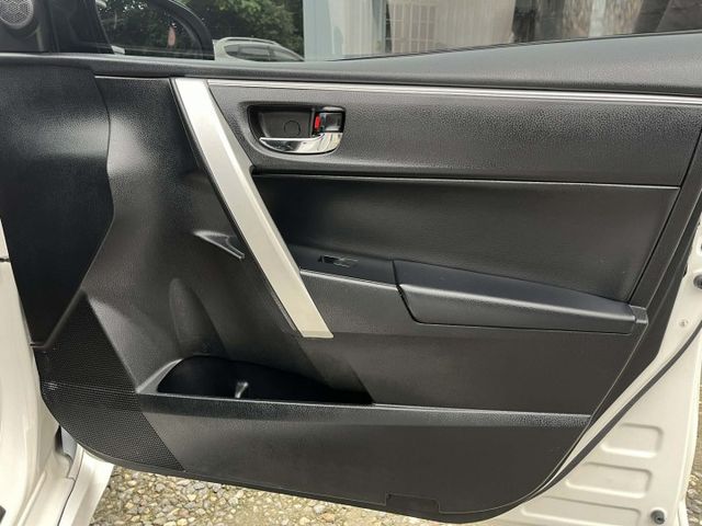 Z版~大包~I KEY~換檔撥片~恆溫~摸門~定速~天窗~倒車顯影~安卓機~保證保固~可全額貸款  第10張相片