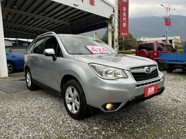 一手車~ 原鈑件~四輪傳動~電動尾門~四顆新輪胎~可全額貸款  第1張相片