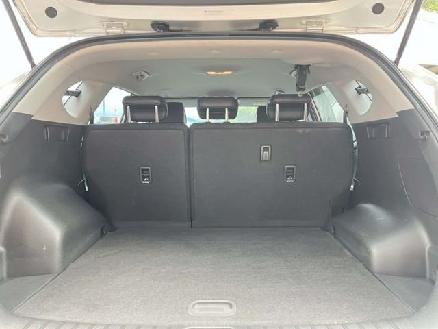 汽油時尚版~免鑰匙~摸門解鎖~電動椅~原廠影音大螢幕~四顆新輪胎~全車原鈑件皆在原廠保養~可全額貸款~  第10張相片