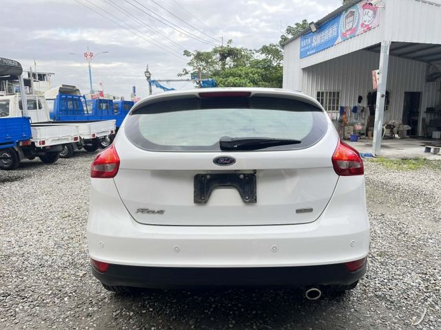 FOCUS 1.5渦輪~原鈑件認證車~安卓機 倒車顯影 換檔撥片 里程低~車況佳內外漂亮~可全額貸款~  第5張相片