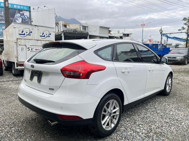 FOCUS 1.5渦輪~原鈑件認證車~安卓機 倒車顯影 換檔撥片 里程低~車況佳內外漂亮~可全額貸款~  第6張相片