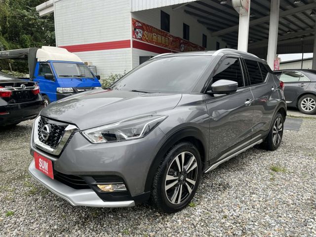 一手智行旗艦版~全車原鈑件皆在原廠保養~360度環景~盲點~自動煞停~LED頭燈~可全額貸款~2年5萬公里保固  第3張相片