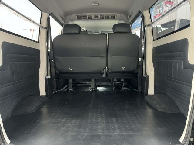 自排車~全車原鈑件~認證車~雙安全氣囊~定速~盲點~鋁圈~內外漂亮~兩年五萬公里保固可全額貸款~  第12張相片