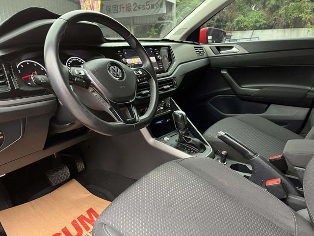 僅跑5千8百公里~一 手車庫車~原漆原鈑件原廠保養~1.0渦輪引擎省油省稅~安全性佳~可全額貸款  第13張相片