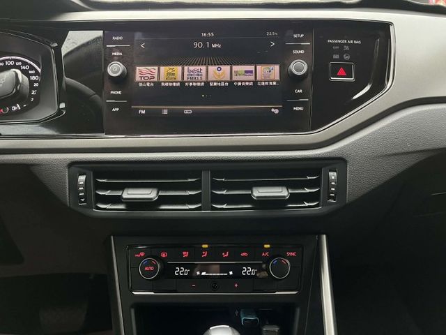 僅跑5千8百公里~一 手車庫車~原漆原鈑件原廠保養~1.0渦輪引擎省油省稅~安全性佳~可全額貸款  第15張相片