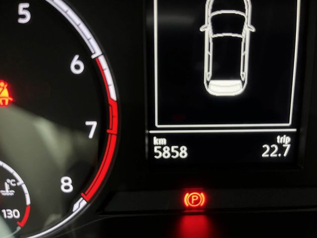 僅跑5千8百公里~一 手車庫車~原漆原鈑件原廠保養~1.0渦輪引擎省油省稅~安全性佳~可全額貸款  第19張相片