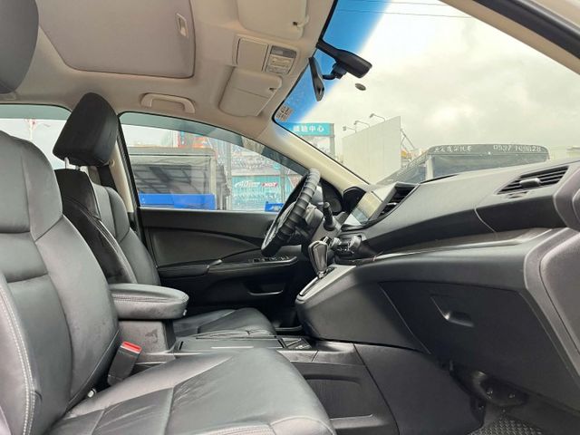 一手車~頂級版~天窗~換檔撥片~恆溫~定速~右側影像~HID頭燈~原鈑件~可全貸款  第7張相片