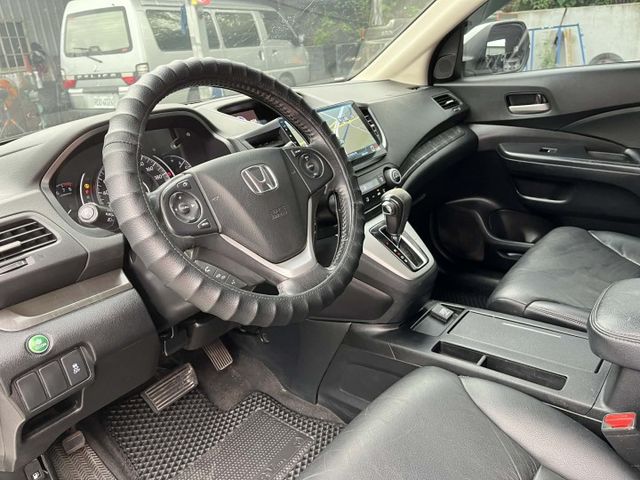 一手車~頂級版~天窗~換檔撥片~恆溫~定速~右側影像~HID頭燈~原鈑件~可全貸款  第10張相片