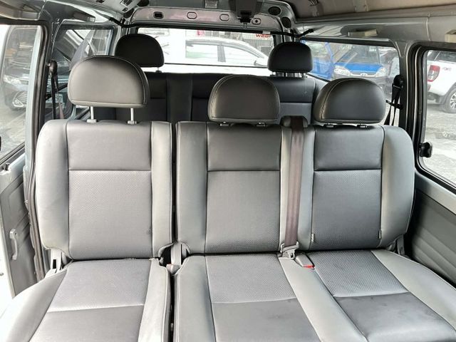 稀有自排一手車~里程僅跑1萬公里~盲點 定速 雙安全氣囊 ABS~全車原鈑件~原廠保養~內外如新~可全額貸款  第11張相片