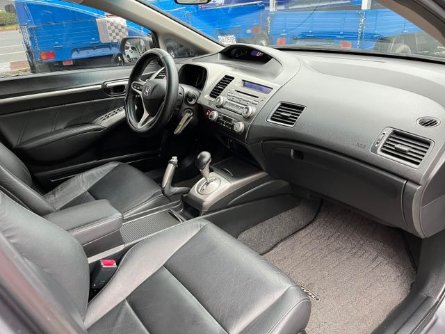 一手車原鈑件黑內裝~認證車~耐操省油好保養~優質好車~可全貸~  第7張相片