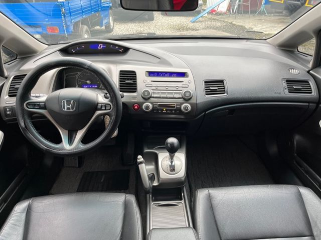 一手車原鈑件黑內裝~認證車~耐操省油好保養~優質好車~可全貸~  第9張相片