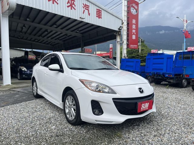 全車原鈑件~認證車~天窗恆溫~多合一大瑩幕～電摺後視鏡～優質車況~可全額貸款  第1張相片