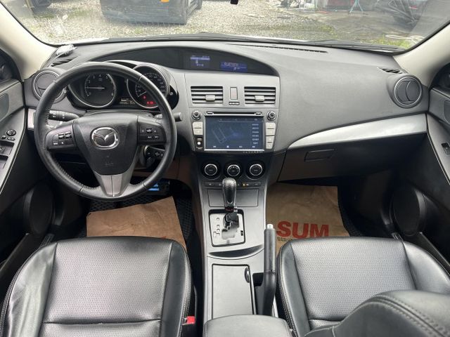 全車原鈑件~認證車~天窗恆溫~多合一大瑩幕～電摺後視鏡～優質車況~可全額貸款  第9張相片