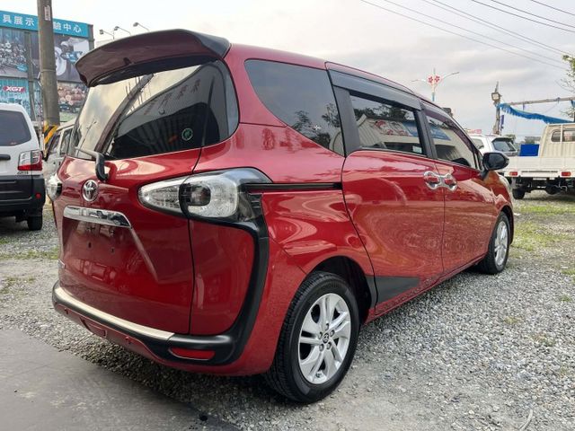 7人座一手車~僅跑8萬多公里~電動滑門~I KEY~摸門~定速~內外漂亮~優質車況~原廠保養原鈑件~可全額貸款  第6張相片