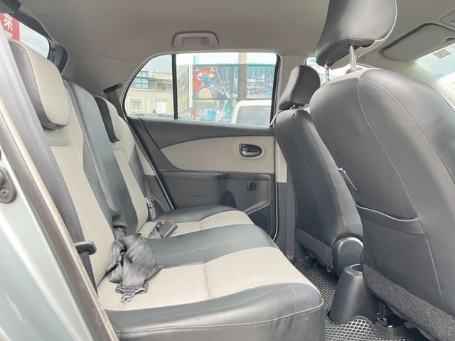 超值代步車首選~恆溫~電折後視鏡~行車紀錄器~里程少~好開好保養~省油省稅金~可全額貸款~  第8張相片