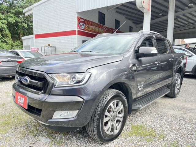 一手車~僅跑6萬9千公里~全車原鈑件~內裝氣氛好~底盤漂亮無鏽蝕~無惡操無遼溪~可全額貸款~  第3張相片