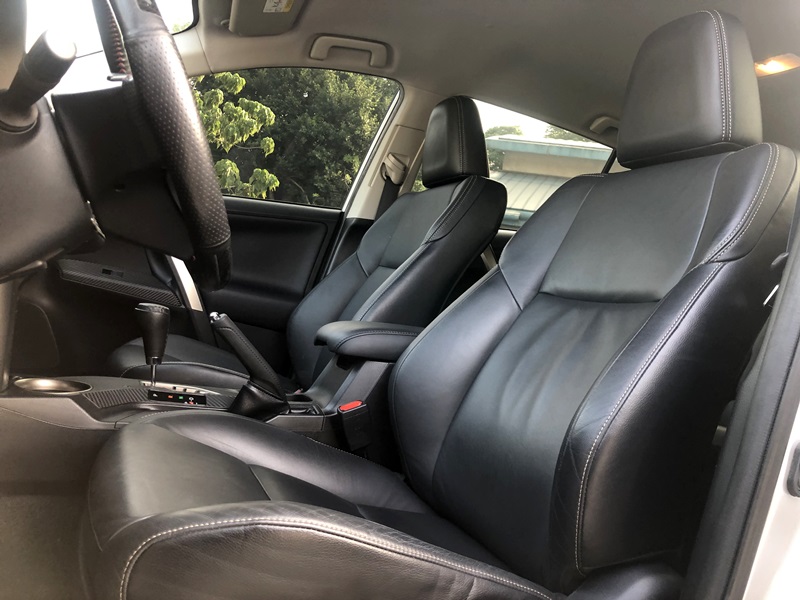 2013年 Toyota RAV4 2.0 E-Hi  第11張相片