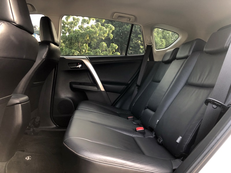 2013年 Toyota RAV4 2.0 E-Hi  第13張相片
