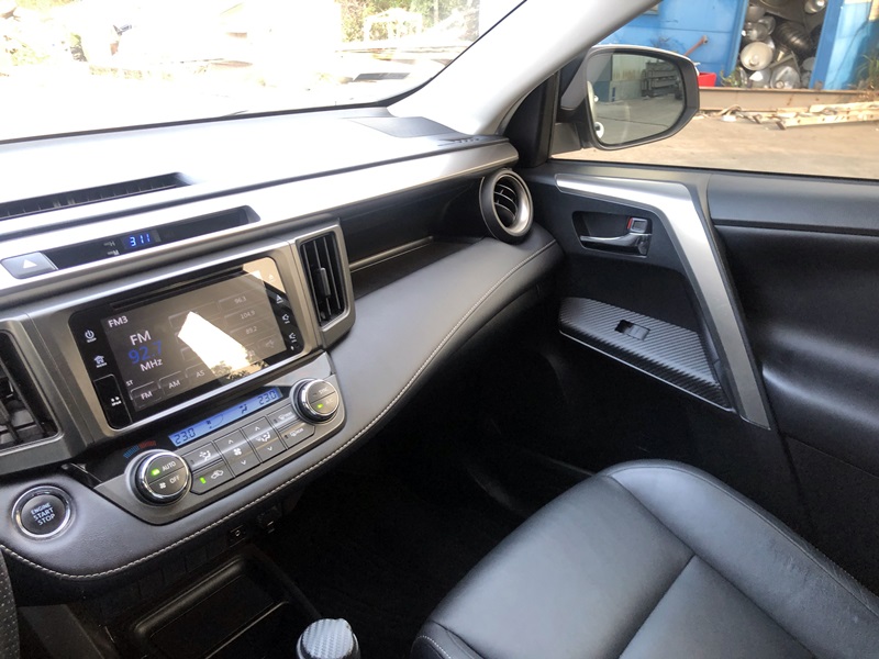 2013年 Toyota RAV4 2.0 E-Hi  第17張相片