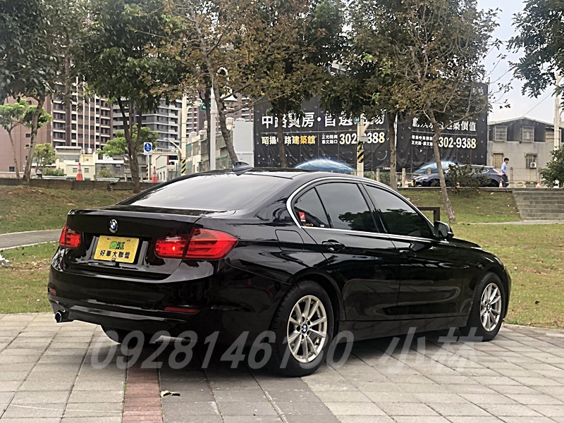 2014 BMW F30 318d 省油又有派頭!  第3張相片
