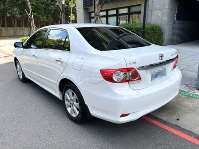 TOYOTA豐田 ALTIS  第2張相片