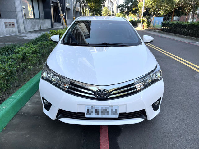 TOYOTA豐田 ALTIS  第3張相片