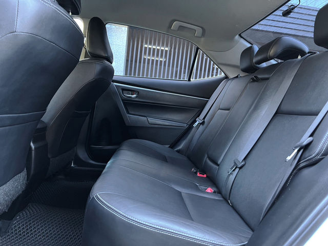 TOYOTA豐田 ALTIS  第6張相片
