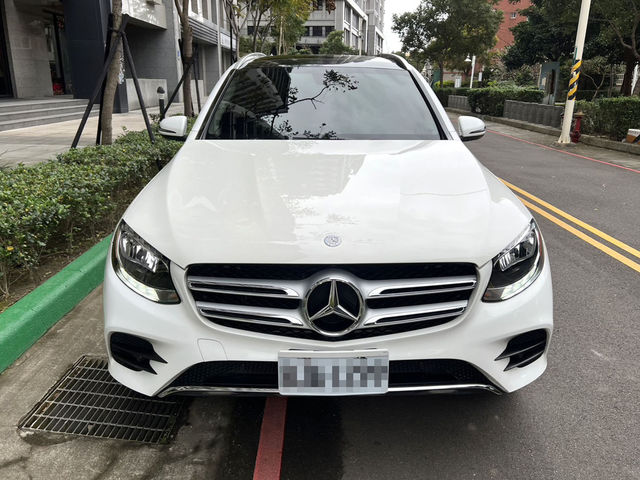 M-BENZ賓士 GLC300  第3張相片