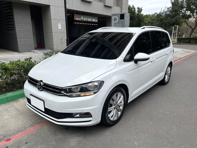 VOLKSWAGEN福斯 TOURAN  第1張相片