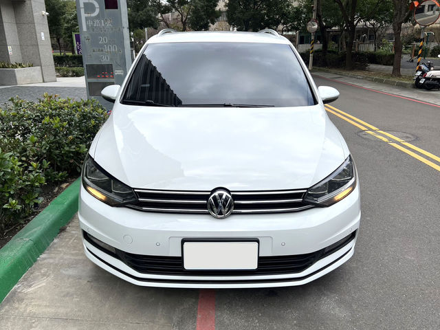 VOLKSWAGEN福斯 TOURAN  第3張相片