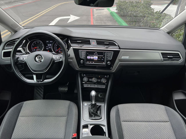 VOLKSWAGEN福斯 TOURAN  第5張相片