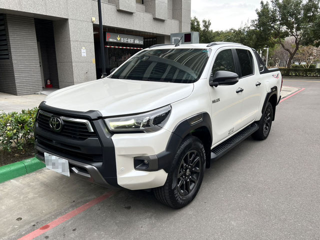 TOYOTA豐田 HILUX  第1張相片