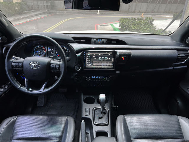TOYOTA豐田 HILUX  第5張相片
