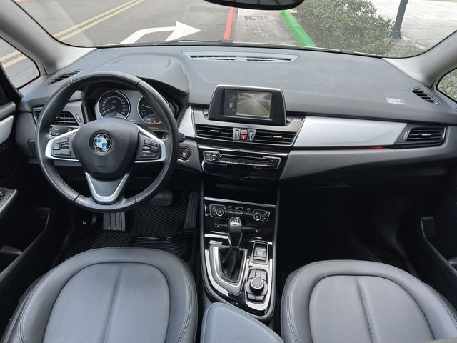 BMW寶馬 218IGT  第5張相片