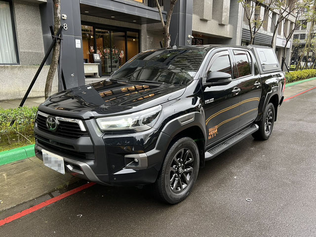 TOYOTA豐田 HILUX  第1張相片