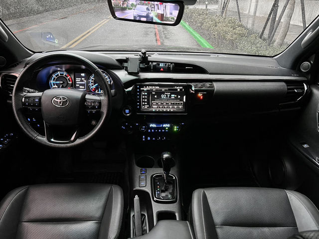 TOYOTA豐田 HILUX  第9張相片