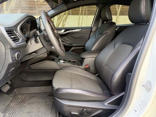 FORD福特 FOCUS  第7張相片
