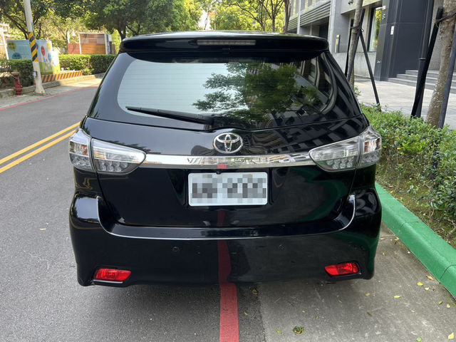 TOYOTA豐田 WISH  第4張相片