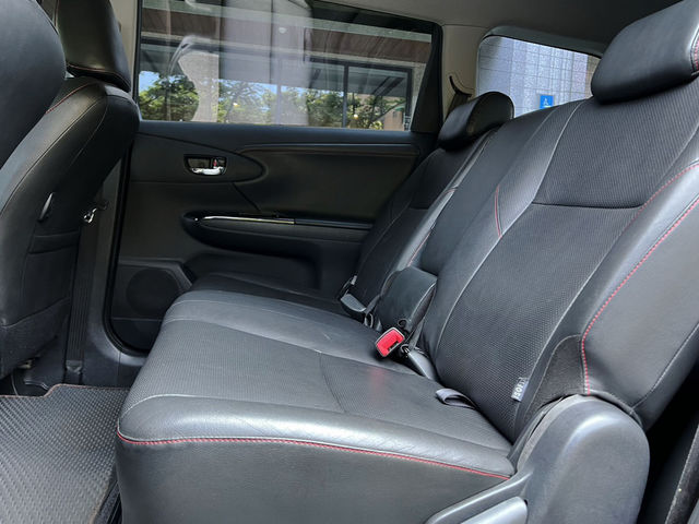 TOYOTA豐田 WISH  第6張相片