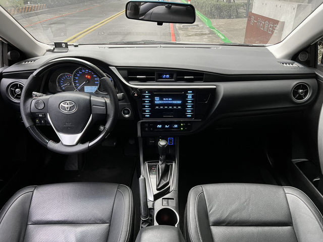 TOYOTA豐田 ALTIS  第5張相片