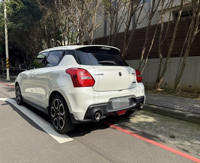 SUZUKI鈴木 SWIFT  第2張相片