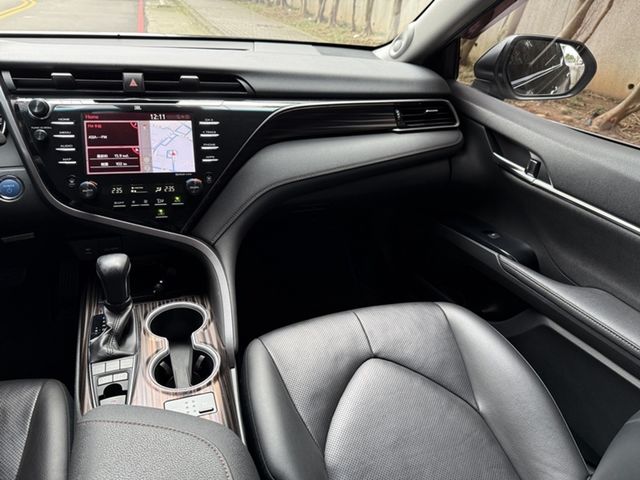 TOYOTA豐田 CAMRY HYBRID  第6張相片