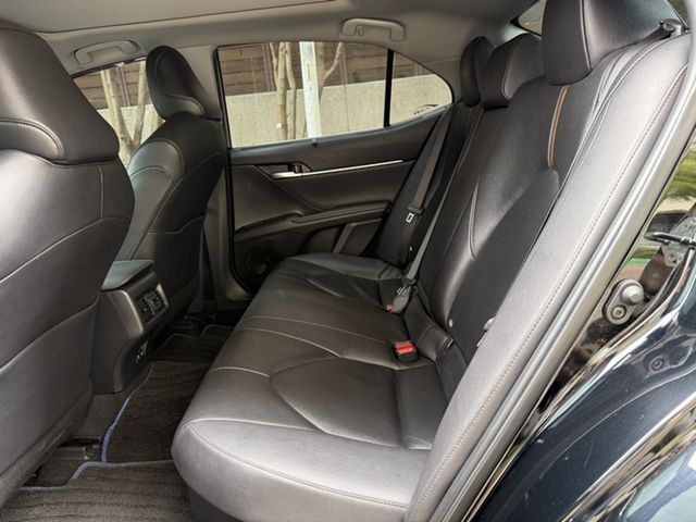 TOYOTA豐田 CAMRY HYBRID  第8張相片