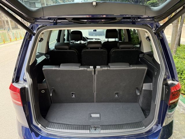 VOLKSWAGEN福斯 TOURAN  第9張相片