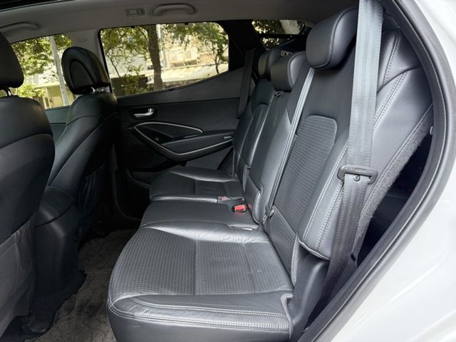 HYUNDAI現代 SANTA FE  第7張相片