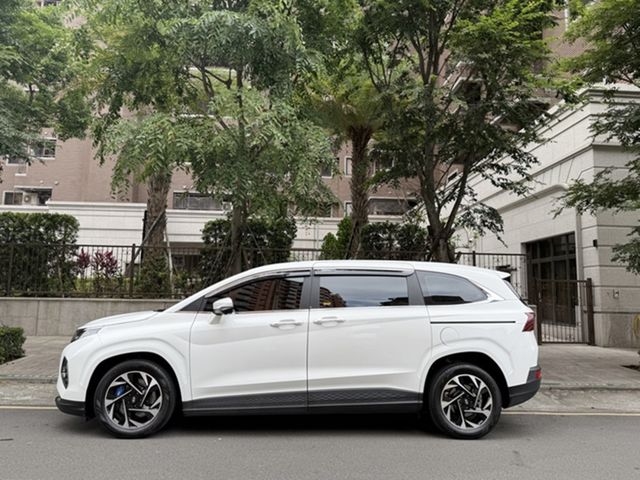 HYUNDAI現代 CUSTIN  第4張相片