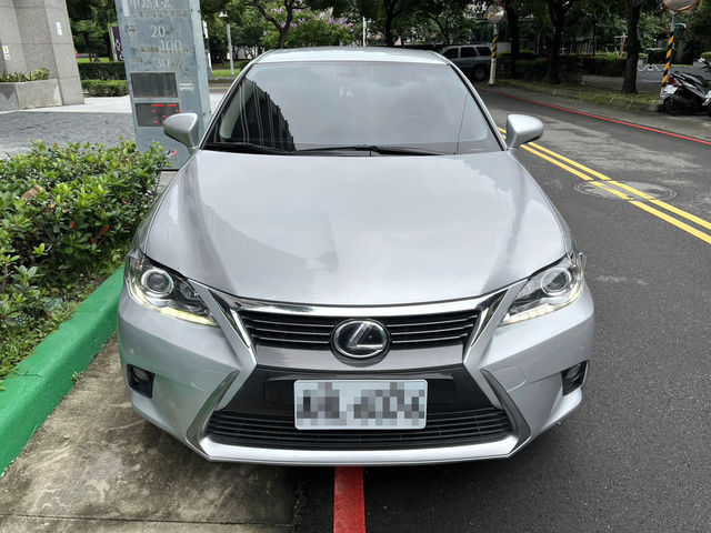LEXUS凌志 CT200H  第3張相片