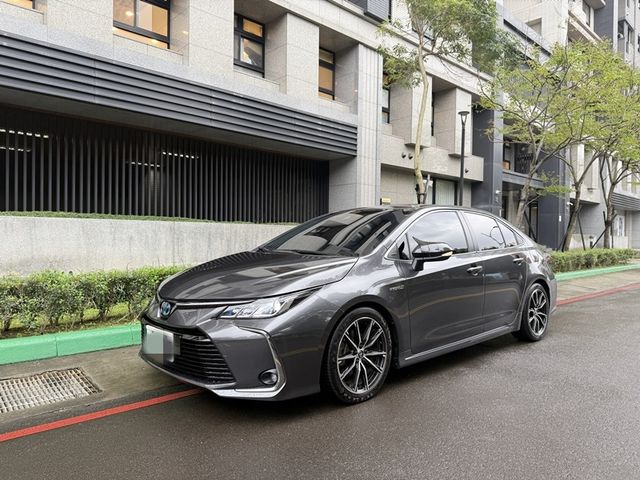 TOYOTA豐田 COROLLA ALTIS HYBRID  第1張相片